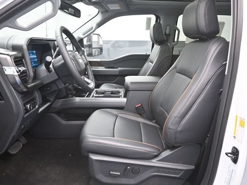 New 2026 Ford F250 Lariat w/ Black Appearance Package AWD/4WD image 18
