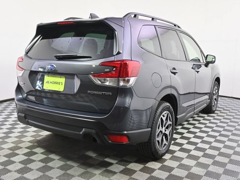 Used 2024 Subaru Forester Premium AWD/4WD image 6