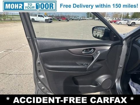 Used 2016 Nissan Rogue SV w/ SV Premium Package image 10