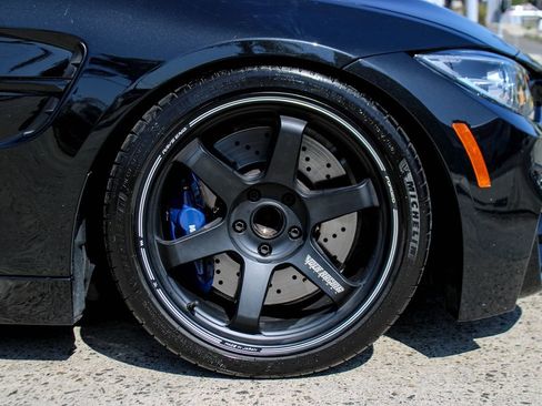 Used 2020 BMW M4 Coupe w/ Competition Package image 37