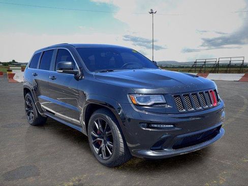 Used 2015 Jeep Grand Cherokee SRT w/ Luxury Group II AWD/4WD image 2