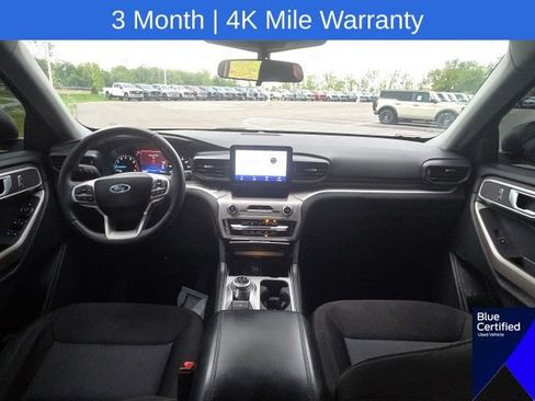 Used 2023 Ford Explorer XLT AWD/4WD image 22