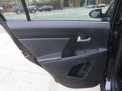 Used 2016 Kia Sportage EX w/ EX Premium Package image 28