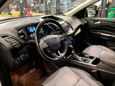 Used 2018 Ford Escape SE w/ SE Sport Appearance Package AWD/4WD image 8