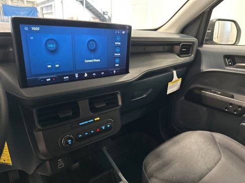 Used 2025 Ford Maverick XL image 21