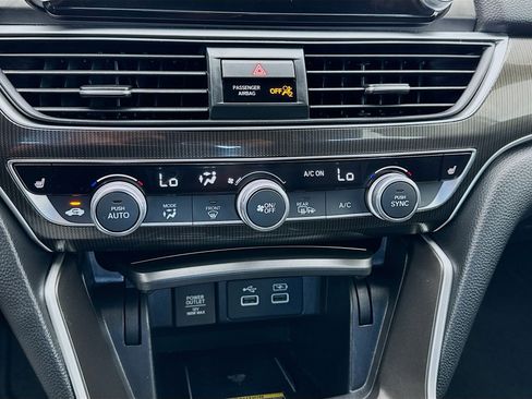 Used 2022 Honda Accord Sport image 12