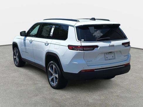 New 2026 Jeep Grand Cherokee L Limited AWD/4WD image 7
