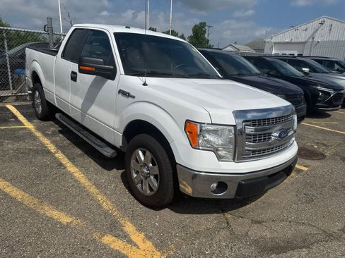 Used 2014 Ford F150 XLT w/ XLT Chrome Package RWD image 27