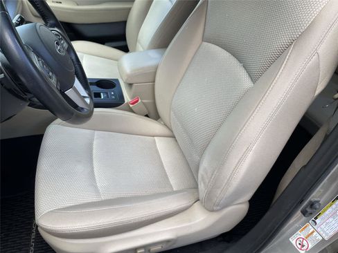 Used 2015 Subaru Outback 2.5i Premium AWD/4WD image 12