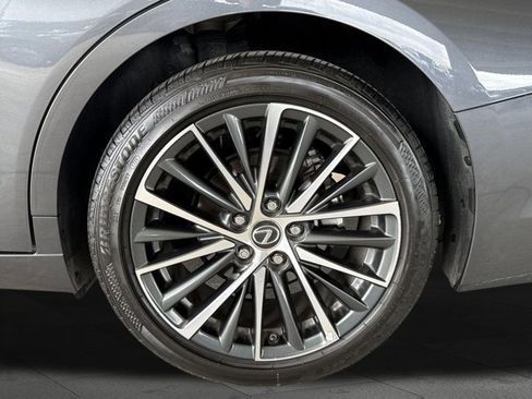 Certified 2025 Lexus ES 350 w/ Premium Package image 21