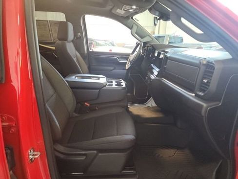 Used 2022 Chevrolet Silverado 1500 RST AWD/4WD image 16