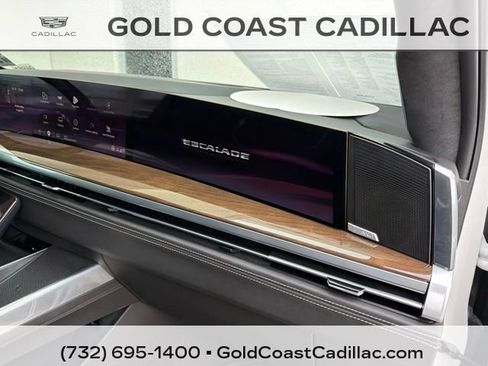 Certified 2025 Cadillac Escalade Sport Platinum AWD/4WD image 8