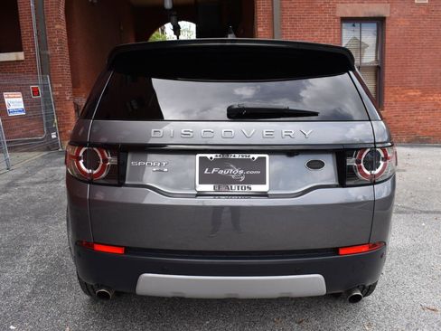 Used 2017 Land Rover Discovery Sport HSE image 4