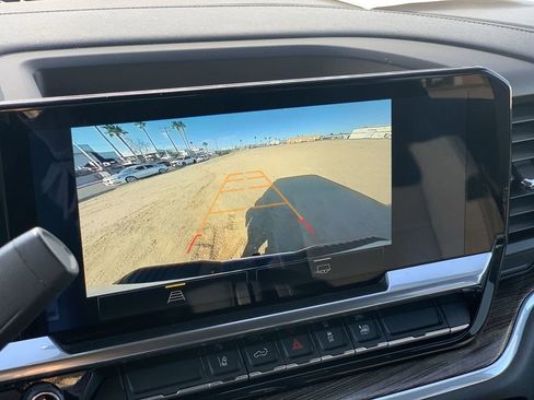 Used 2025 Chevrolet Silverado 2500 LT w/ Convenience Package image 13