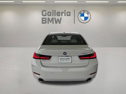 Certified 2025 BMW 330i Sedan w/ Premium Package RWD image 8