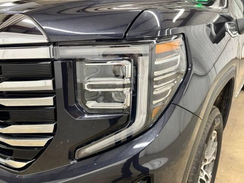 Used 2026 GMC Sierra 1500 SLT AWD/4WD image 8
