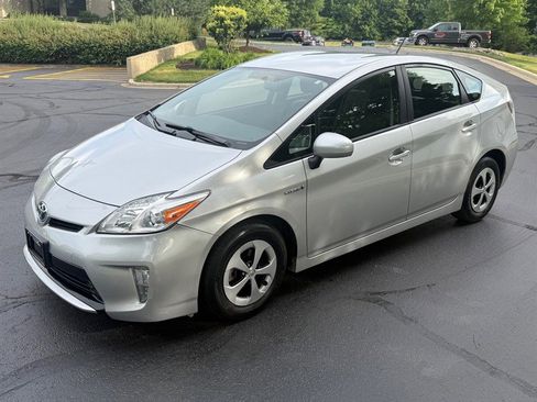 Used 2014 Toyota Prius Two FWD image 11