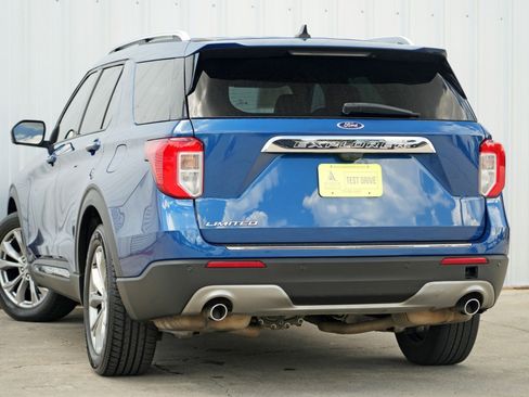 Used 2021 Ford Explorer Limited w/ Equipment Group 301A image 5