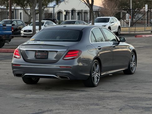 Used 2018 Mercedes-Benz E 300 image 11