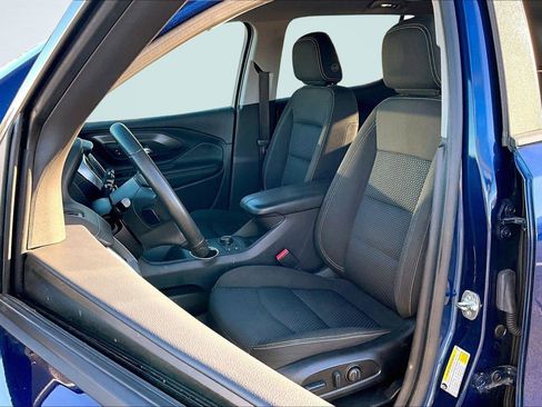 Used 2023 GMC Terrain SLE w/ Driver Convenience Package image 26