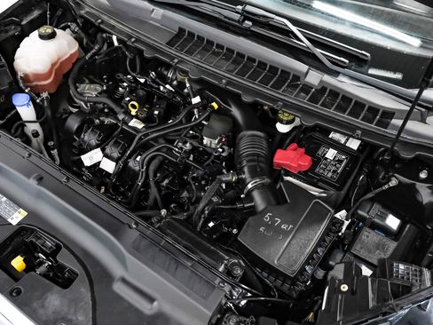 Used 2019 Ford Edge Titanium image 59