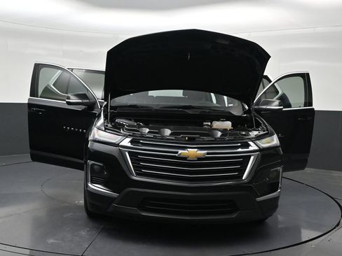 Used 2024 Chevrolet Traverse LT FWD image 38