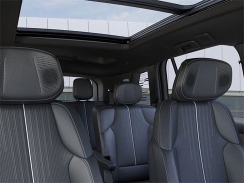 New 2026 Cadillac Vistiq Luxury image 24