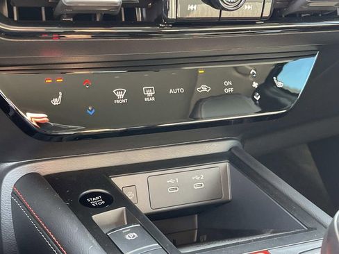 New 2026 Nissan Kicks SR w/ SR Premium Package FWD image 26