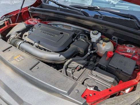 Used 2025 Buick Envision Preferred AWD/4WD image 39