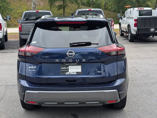 Used 2026 Nissan Rogue SL FWD image 8