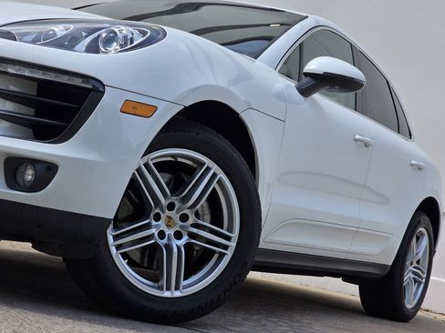Used 2016 Porsche Macan S image 8