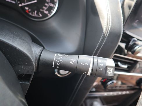 Used 2024 Nissan Armada Platinum w/ Captain's Chairs Package image 21