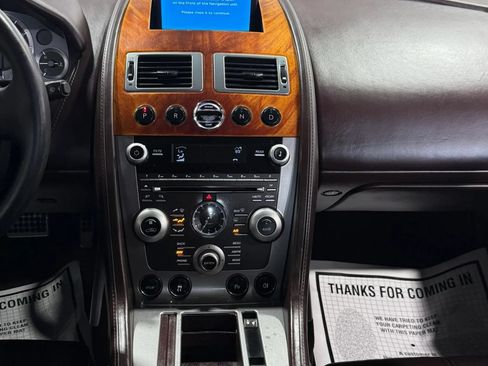 Used 2010 Aston Martin DB9 Volante RWD image 21