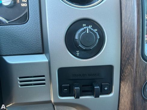 Used 2013 Ford F150 Lariat w/ Mid Equipment Group AWD/4WD image 25
