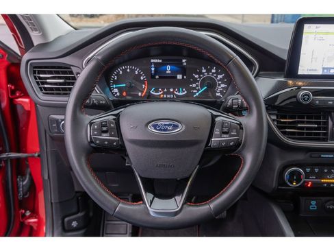 Used 2022 Ford Escape SEL w/ SEL Stealth AWD Package image 21