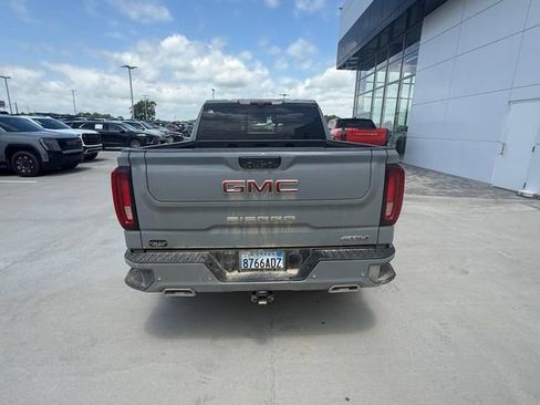 Used 2025 GMC Sierra 1500 AT4 w/ AT4 Premium Package AWD/4WD image 4