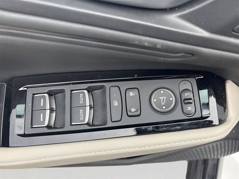 Used 2025 Honda Accord Touring image 10