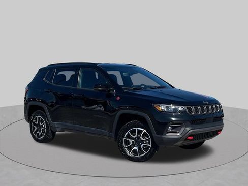 Certified 2024 Jeep Compass Trailhawk w/ Trailhawk Convenience Group AWD/4WD image 1