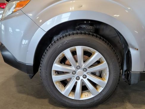 Used 2012 Subaru Forester 2.5X Premium w/ Popular Pkg 3 AWD/4WD image 14