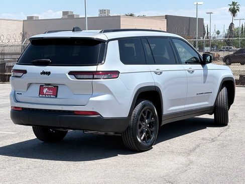 Used 2024 Jeep Grand Cherokee L Laredo AWD/4WD image 5
