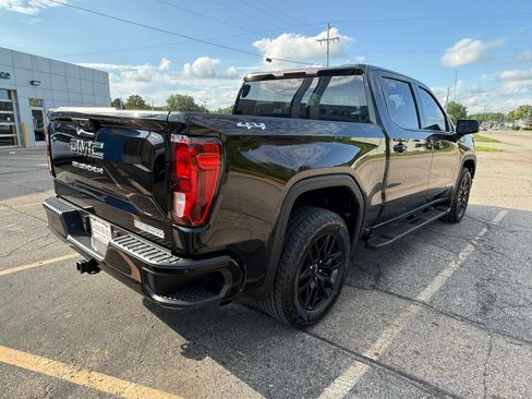 Certified 2023 GMC Sierra 1500 Elevation w/ LPO, Elevation Black Package AWD/4WD image 6