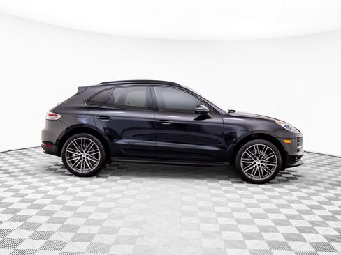 Certified 2021 Porsche Macan S image 8