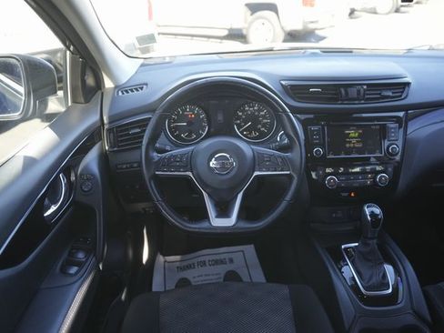 Used 2021 Nissan Rogue Sport SV image 21