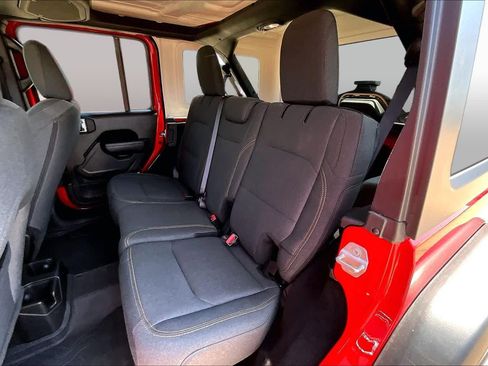 Used 2025 Jeep Wrangler Unlimited Sport AWD/4WD image 15