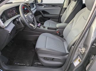 New 2026 Volkswagen Tiguan SE video 4