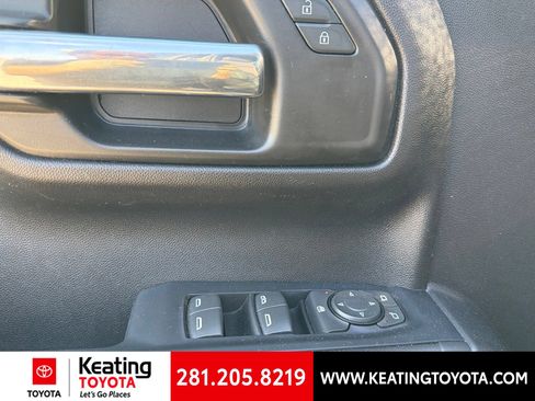 Used 2022 Chevrolet Silverado 1500 Custom RWD image 12