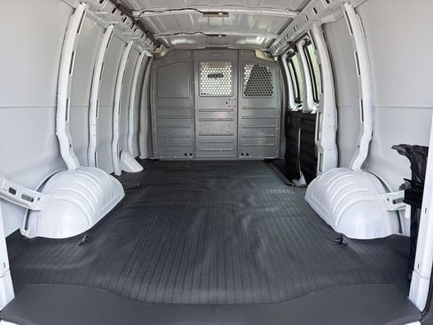 New 2025 GMC Savana 2500 w/ Driver Convenience Package image 16