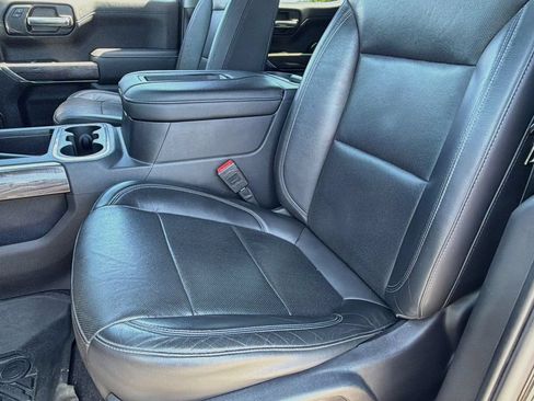 Used 2020 Chevrolet Silverado 1500 LTZ AWD/4WD image 27