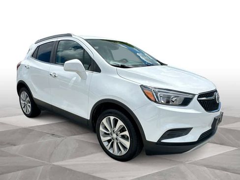 Used 2020 Buick Encore Preferred FWD image 2