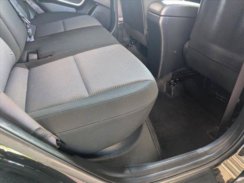 Used 2024 Kia Soul LX w/ Option Group 015 FWD image 17